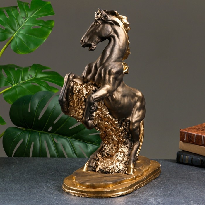Фигура "Конь" бронза, 46х40х19см