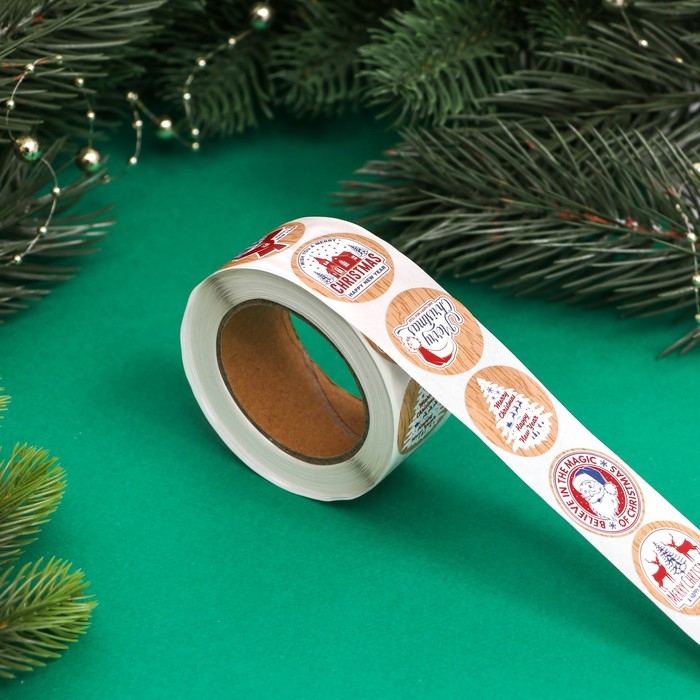 Новый год. Наклейки новогодние в рулоне "Деревяный стиль", 500 шт, 2,5 х 2,5 см.