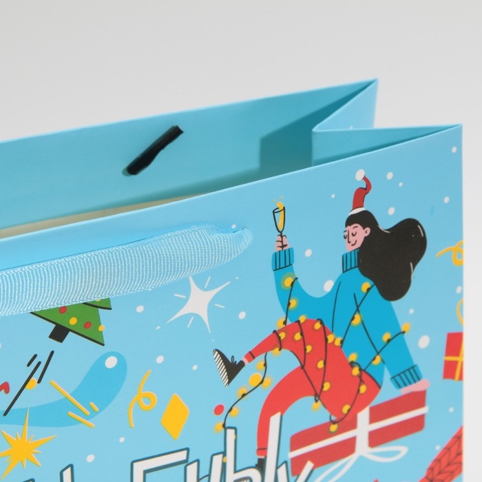 Пакет подарочный новогодний ламинированный &laquo;Зимний каток&raquo;, M 26 х 30 х 9 см, Новый год