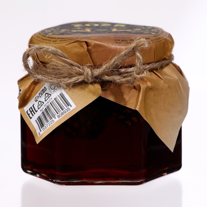 Новый год. Варенье Новый год. Варенье "Олени" из сосновой шишки, 100 мл