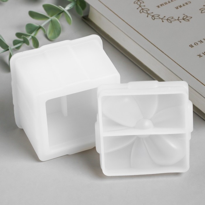 Молд силикон "Шкатулка - бантик прямоугольная" с крышкой 7,7х7,6х6,6 см