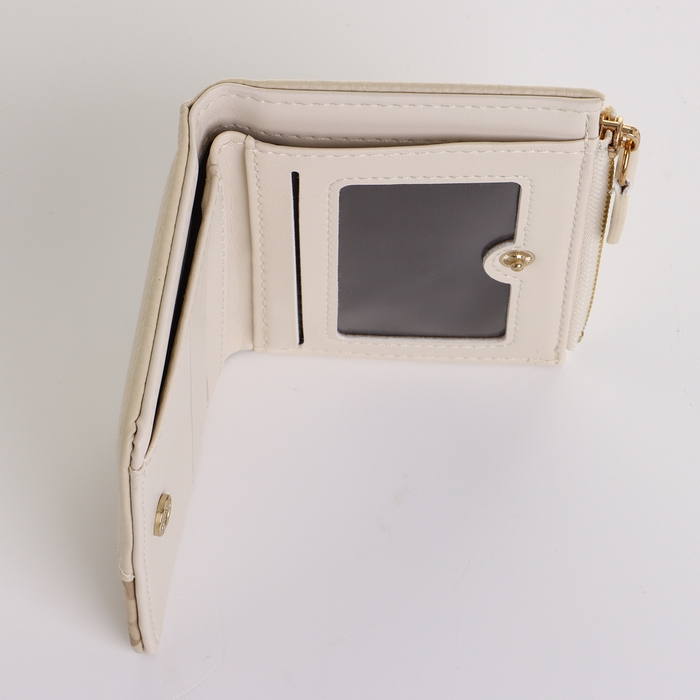 Кошелёк женский на кнопке, цвет бежевый Кошелёк женский на кнопке, цвет бежевый