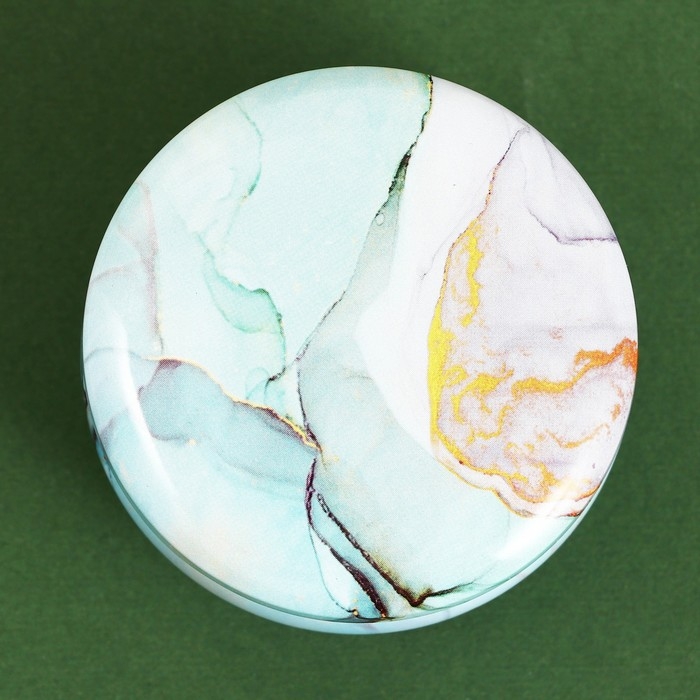 Ароматическая свеча из соевого воска &laquo;Сказочная&raquo;, аромат бабл гам, 6 х 6 х 4 см.