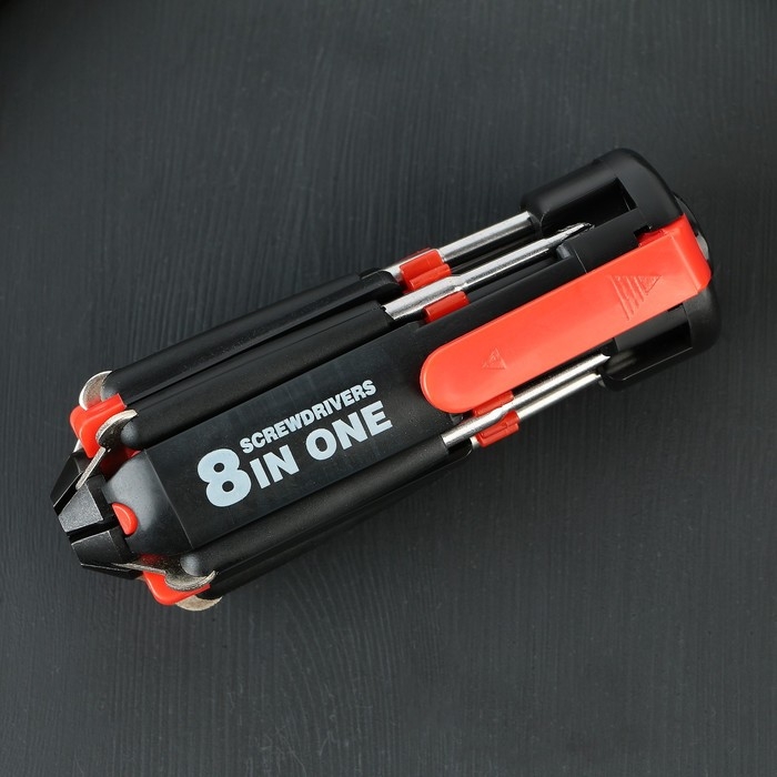 Фонарик-мультитул &laquo;Все по плечу&raquo;, 8 в 1