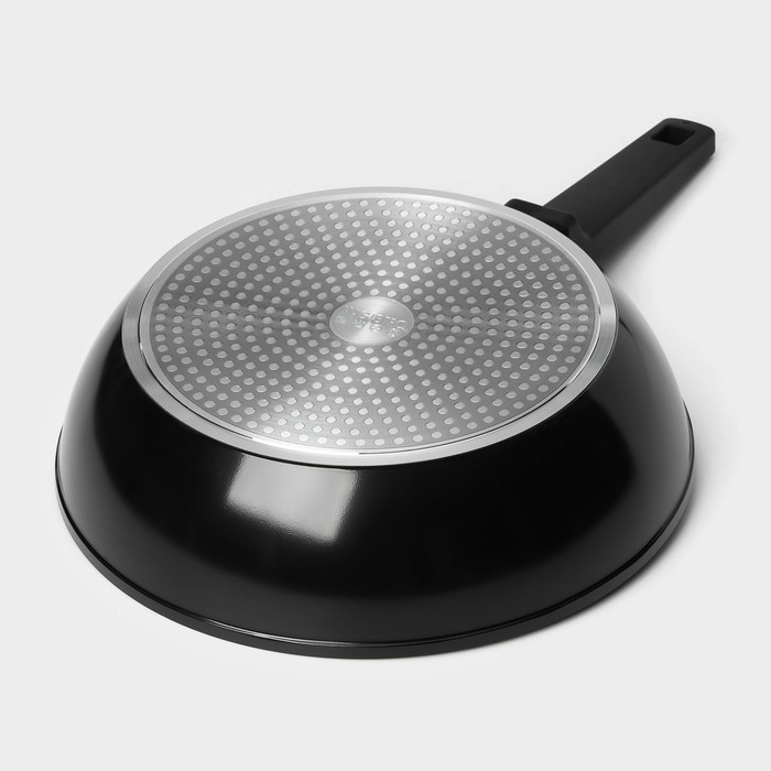 Сковорода Magistro Flame, d=28 см, h=7,5 см, антипригарное покрытие, индукция, цвет чёрный