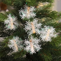 Прищепки для декора &laquo;Снежинки&raquo; белые, 6 шт.