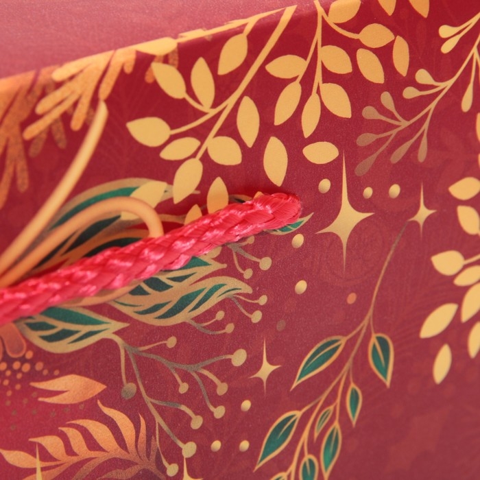 Пакет-коробка &laquo;Золото&raquo;, 23 х 18 х 11 см, Новый год