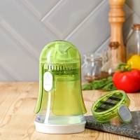 Овощерезка Доляна, 2 сменные насадки, съёмный пушер, 10,6&times;10,6&times;16,6 см, цвет зелёный, белый