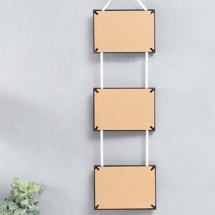 Фоторамка тройная на тесьме L-4 10х15 см венге (пластиковый экран) Фоторамка тройная на тесьме L-4 10х15 см венге (пластиковый экран)