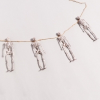 Гирлянда &laquo;Скелеты&raquo;