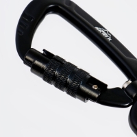 Карабин с байонетной муфтой и вертлюгом, 9х4 см, 400кг, микс Карабин с байонетной муфтой и вертлюгом, 9х4 см, 400кг, микс