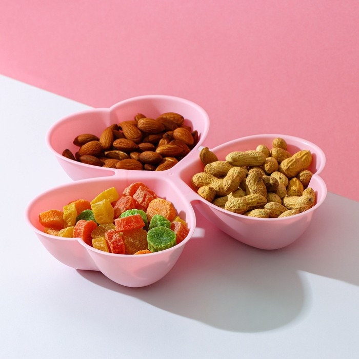 Менажница Доляна &laquo;Сердечки&raquo;, 3 секции, 23&times;21,5 см, цвет МИКС