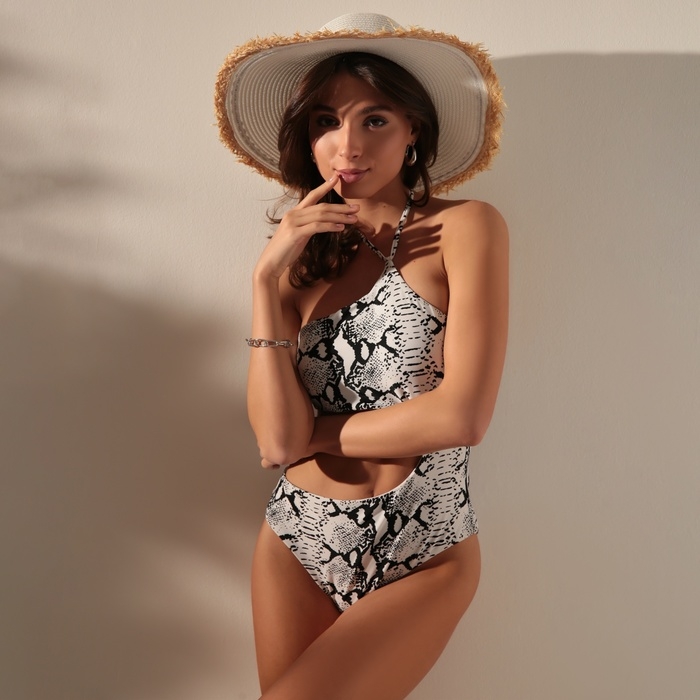 Шляпа женская MINAKU, цв.белый, р-р 58 Шляпа женская MINAKU, цв.белый, р-р 58