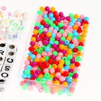 Набор для творчества &laquo;Создай своё украшение&raquo;, 600 бусин и шармов