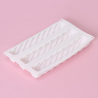 Форма для муссовых десертов и выпечки Доляна &laquo;Жгут&raquo;, силикон, 30&times;17,5&times;3,5 см, 3 ячейки (26,7&times;4,3 см), цвет белый