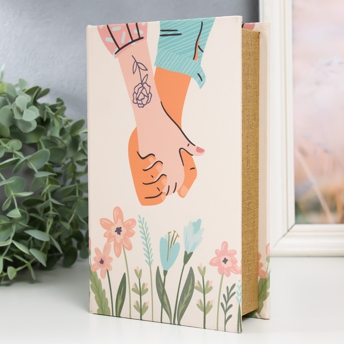 Сейф-книга дерево кожзам Сейф-книга дерево кожзам "Рука в руке" 21х13х5 см