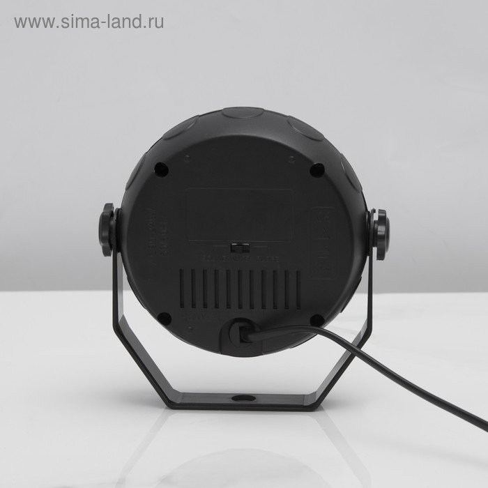 Прожектор PAR для сцены 6 × 1.5 Вт, свечение RGB, 220 В Прожектор PAR для сцены 6 × 1.5 Вт, свечение RGB, 220 В