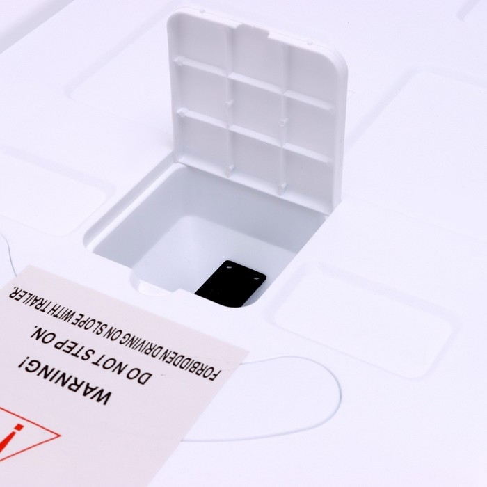 Прицеп для электромобиля MERCEDES-BENZ ACTROS, цвет белый