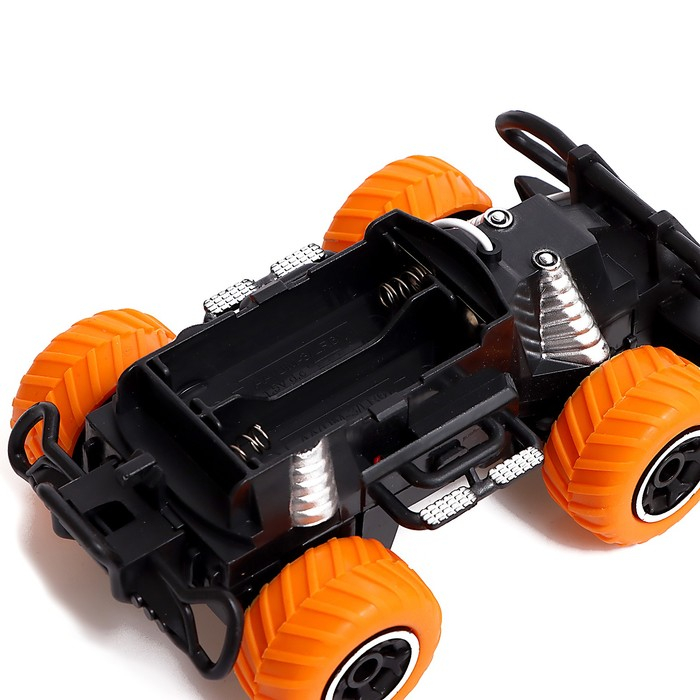 Джип радиоуправляемый &laquo;Граффити&raquo;, работает от батареек, цвет оранжевый