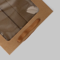 Пакет подарочный с окном, крафт, 50 х 30 х 25 см Пакет подарочный с окном, крафт, 50 х 30 х 25 см