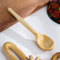 Ложка чайная, покрытая лаком, 14&times;3,5 см