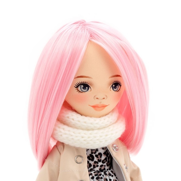 Мягкая кукла Billie &laquo;В кожаном пуховике&raquo;, 32 см