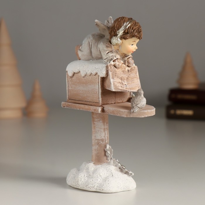 Сувенир полистоун "Любопытный ангелочек на почтовом ящике" 8,5х5х13 см