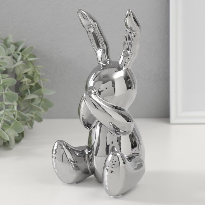 Сувенир керамика Сувенир керамика "Зайка спрятал носик" серебро 11х12х22 см