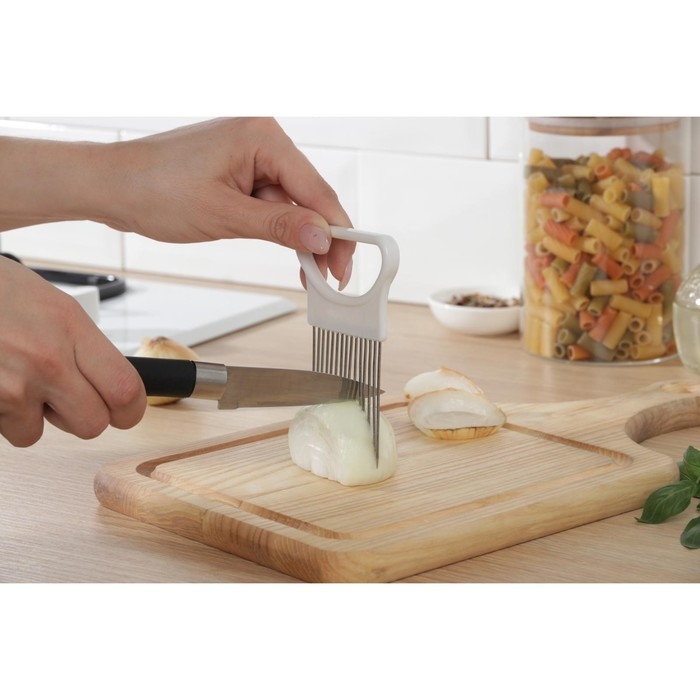 Держатель для нарезки лука Доляна, 11×8 см, цвет зелёный Держатель для нарезки лука Доляна, 11×8 см, цвет зелёный