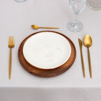 Скатерть Этель "Зигзаг" цв.серебро, 142*283 +/-3 см, 115 &plusmn;10 гр,100% п/э