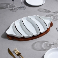 Менажница, деревянное основание, 2 шт: 150 мл, 2 шт: 200 мл, 1 шт: 250 мл, фарфор, Иран Менажница, деревянное основание, 2 шт: 150 мл, 2 шт: 200 мл, 1 шт: 250 мл, фарфор, Иран