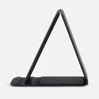 Подставка для смартфона с беспроводной зарядкой Kickstand, серая Подставка для смартфона с беспроводной зарядкой Kickstand, серая