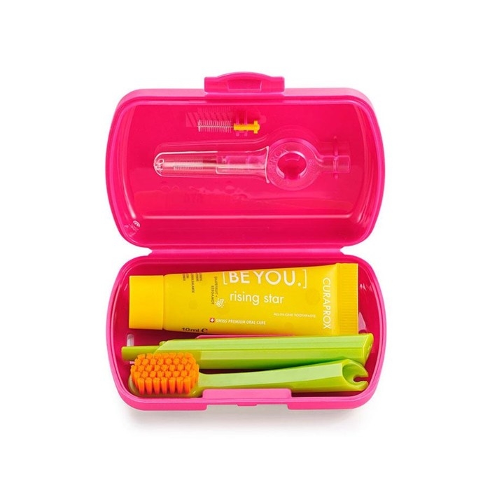 Дорожный набор Curaprox BE YOU в красном боксе , 4 предмета Дорожный набор Curaprox BE YOU в красном боксе , 4 предмета
