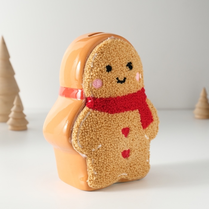Копилка керамика "Пряничка в уютном шарфике" 7,2х12,3х15,3 см