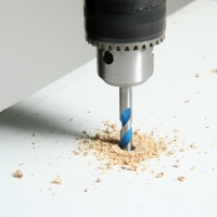 Сверло универсальное ТУНДРА, твердосплавный наконечник, трехгранный хвостовик, 10 х 115 мм Сверло универсальное ТУНДРА, твердосплавный наконечник, трехгранный хвостовик, 10 х 115 мм