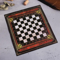 Винный набор: нож-сомелье со штопором, каплеуловитель, нож для фольги и пробка для вина с шахматами &laquo;Золотому человеку&raquo;.