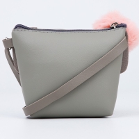 Сумка детская для девочки трапеция &laquo;Зайка&raquo; с хвостиком, 18х15х3.5см