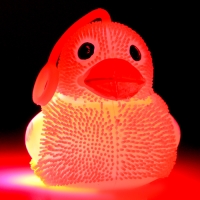 Мяч детский резиновый ёжка световой &laquo;Утята&raquo;, цвета МИКС , в шоубоксе