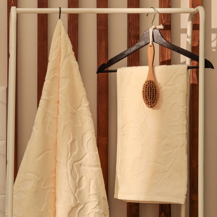 Полотенце махровое жаккардовое LoveLife Flowers 70х130 см, цвет молочный, 100% хл, 500 гр/м2