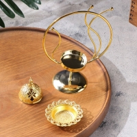 Курильница для благовоний порошковых и конусов "Дерево", золотистый, 18х17 см Курильница для благовоний порошковых и конусов "Дерево", золотистый, 18х17 см