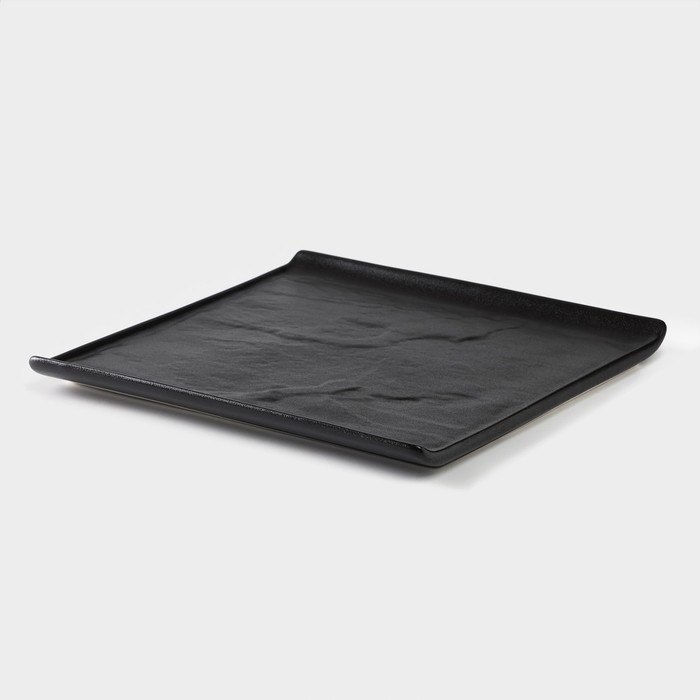 Блюдо фарфоровое для подачи Magistro Pietra lunare, 27,5×27,5 см, цвет чёрный Блюдо фарфоровое для подачи Magistro Pietra lunare, 27,5×27,5 см, цвет чёрный