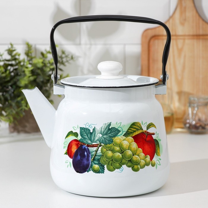 Чайник эмалированный &laquo;Дары лета&raquo;, 3,5 л, цвет белый
