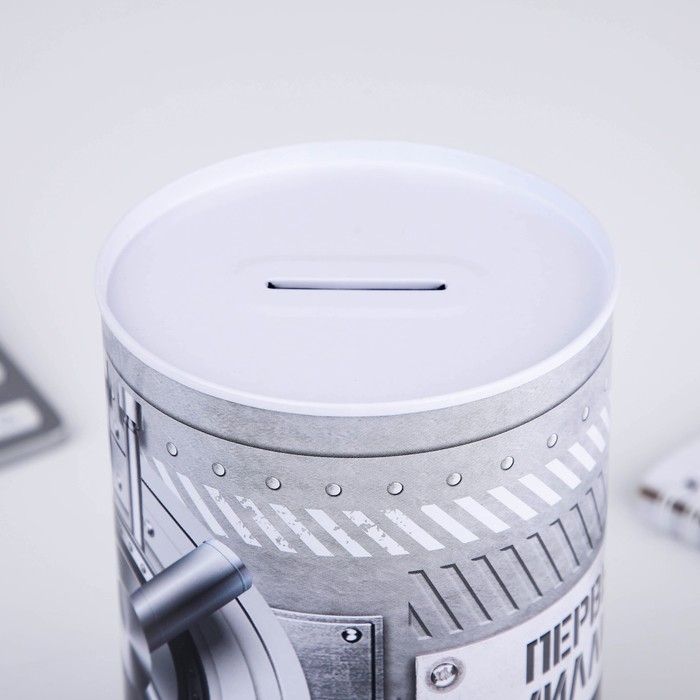 Копилка «Первый миллион», 10 х 15,5 см. Копилка «Первый миллион», 10 х 15,5 см.