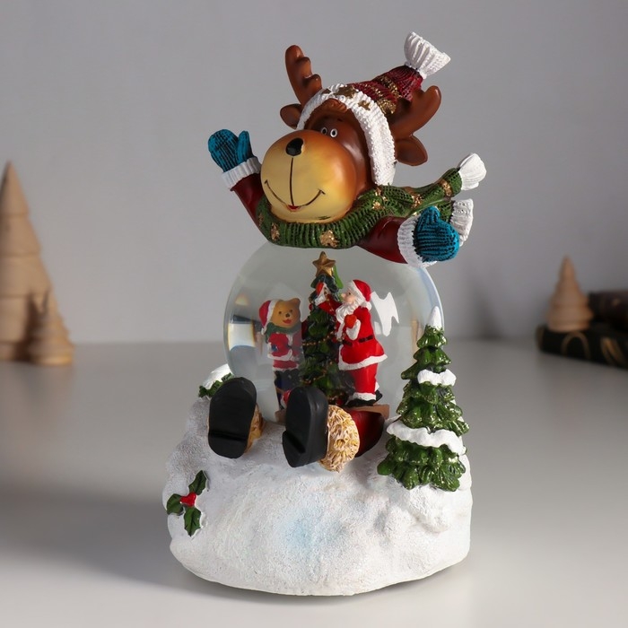 Сувенир полистоун водяной шар музыка, свет Сувенир полистоун водяной шар музыка, свет "Лосик в сугробе" d=8,5 см 13х12х18,5 см