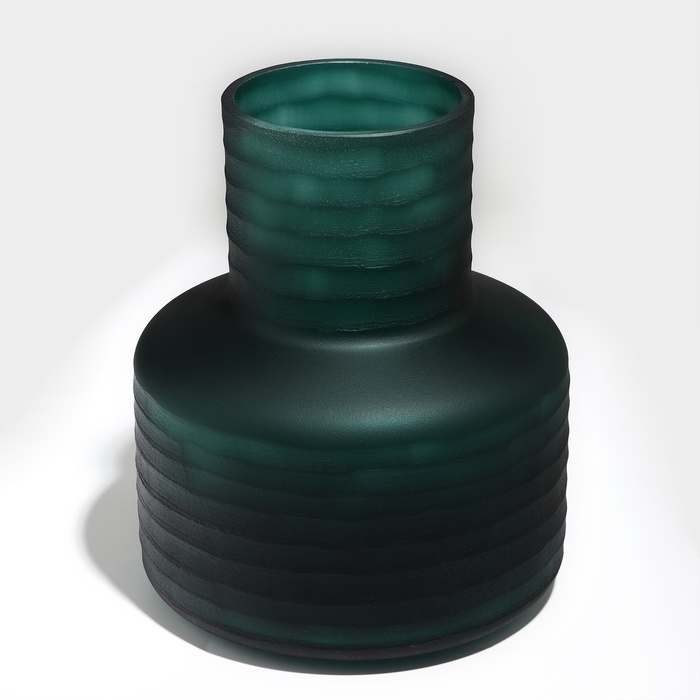 Ваза для цветов «Флорентина» из зеленого стекла 24 х 21 х 21 см Ваза для цветов «Флорентина» из зеленого стекла 24 х 21 х 21 см