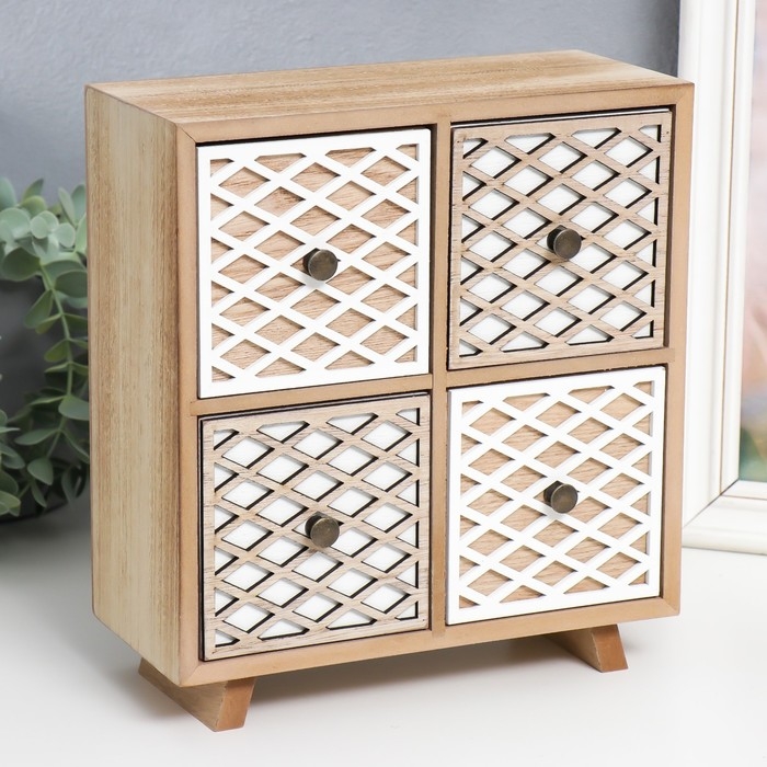 Шкатулка дерево комод 4 ящика Шкатулка дерево комод 4 ящика "Сетка" бежево-белая 10х22,3х24,8 см