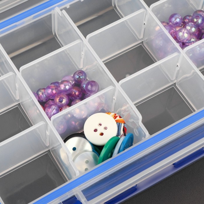 Органайзер для рукоделия, со съёмными ячейками, с подвесом, 15 отделений, 23 &times; 12 &times; 3,5 см, цвет прозрачный/синий