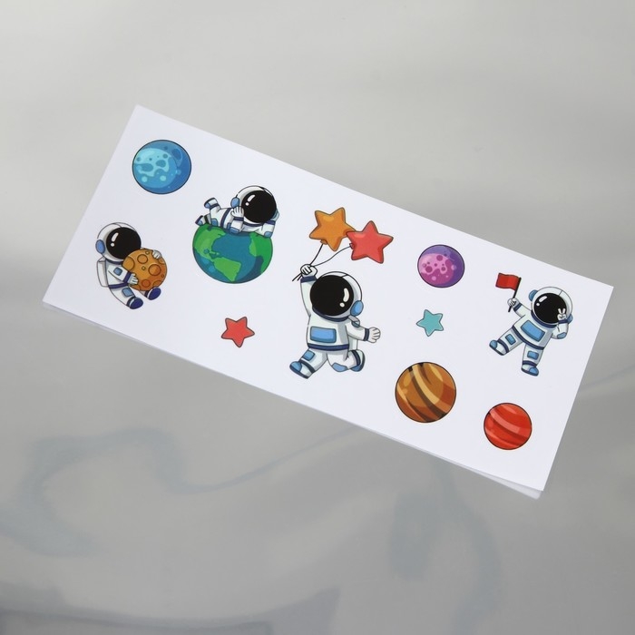 Бутылка для воды с наклейками &laquo;Погнали&raquo;, 2,25 л