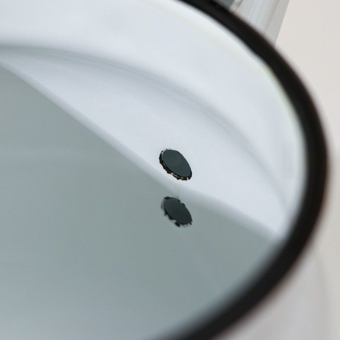 Чайник &laquo;Цветы красные&raquo;, 3,5 л, белый с кнопкой, индукция, цвет белый