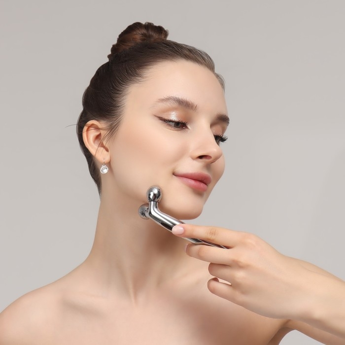 Массажёр для лица и зоны декольте, 2 шара, 14,3 &times; 4,5 см, цвет серебристый